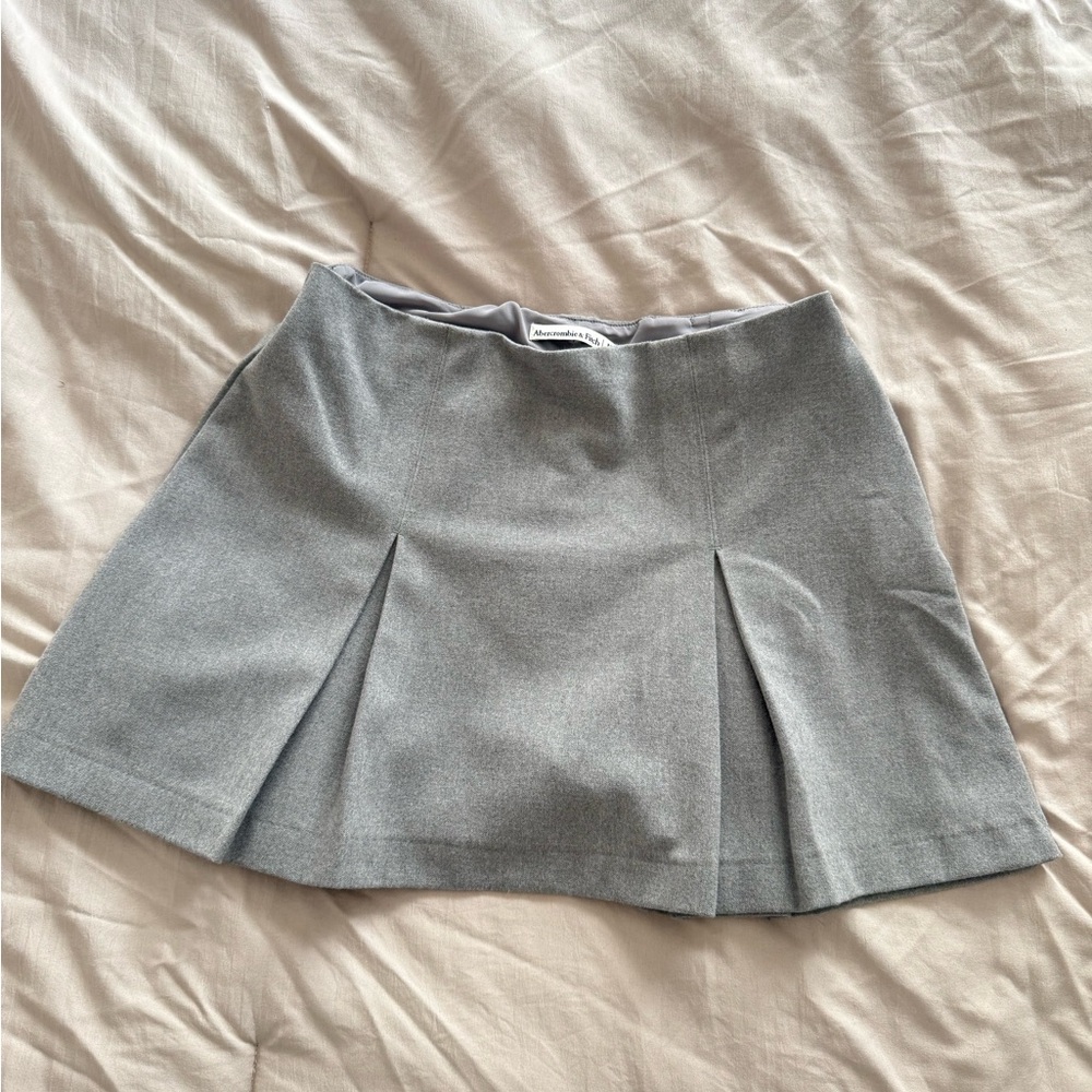 Abercrombie & Fitch Light Gray Mini Skirt